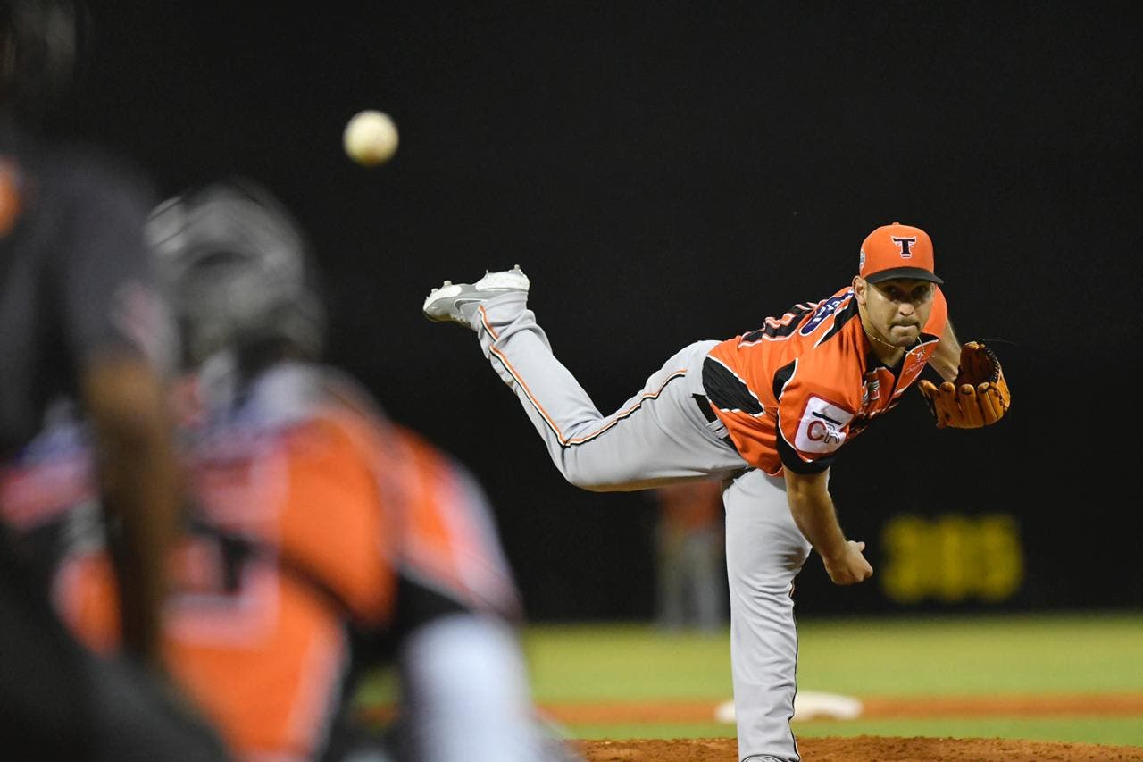 Toros anuncian regreso Paolo Espino