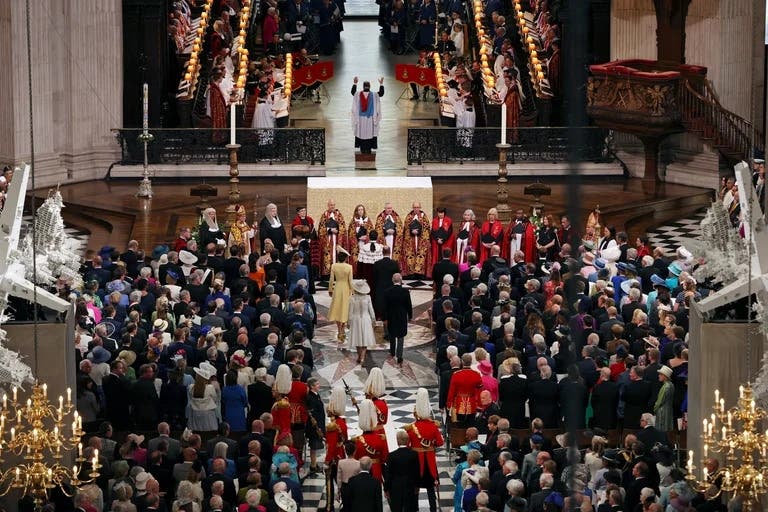 Un emotivo servicio en la catedral de San Pablo rinde tributo a Isabel II