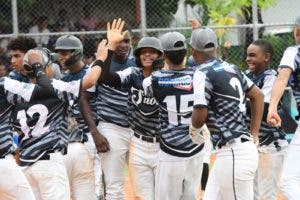Equipo Negro logra segundo triunfo en línea