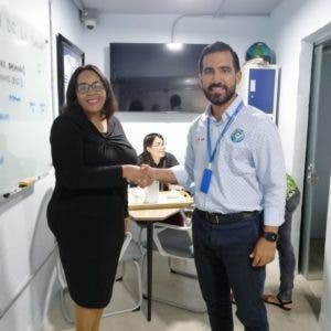 Fundaciones firman convenio en favor jóvenes de Cristo Rey