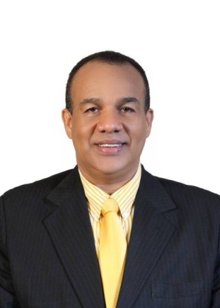 Abel Martínez, buen gerente, mejor candidato