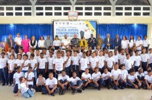 Cientos de niños y adolescentes participan programa Policía Juvenil Comunitario en Barahona