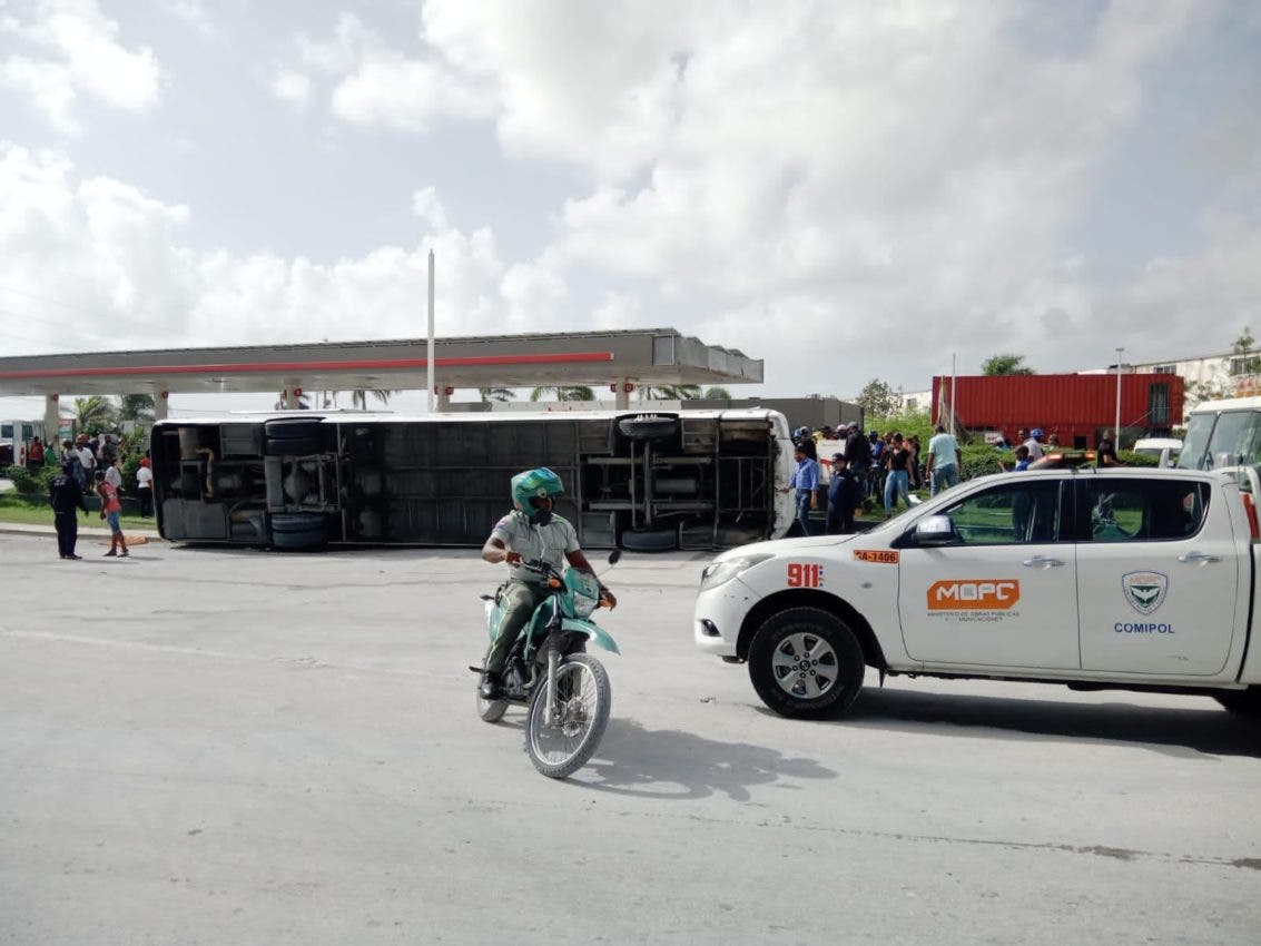 2 muertos y varios heridos en accidente Boulevard Turístico del Este