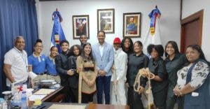 Realizan lanzamiento de semana de la poesía