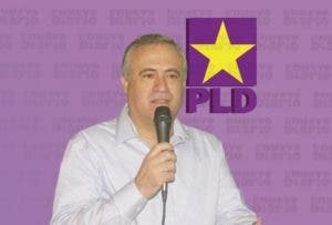 Renuncia del PLD un hermano de Domínguez Brito