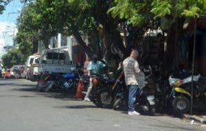 Avenida Francisco del Rosario Sánchez  bajo la cobija del caos y la arrabalización