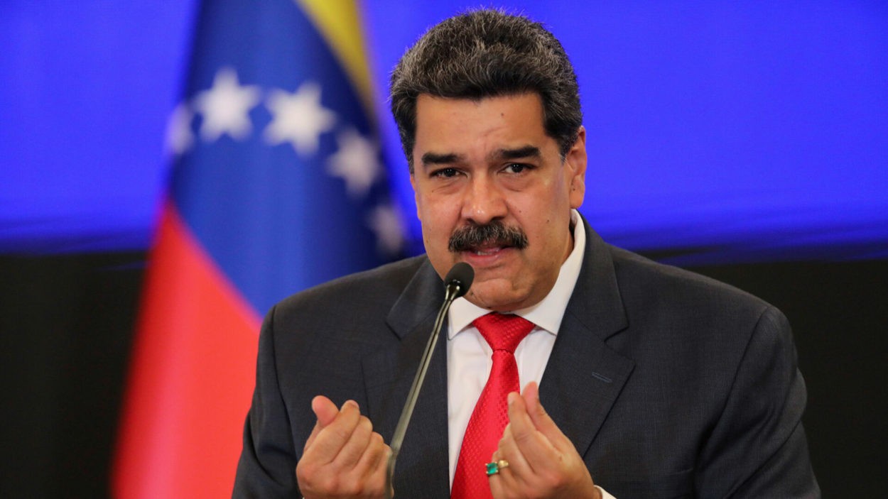 Maduro se compromete a erradicar “por completo” la pobreza en Venezuela