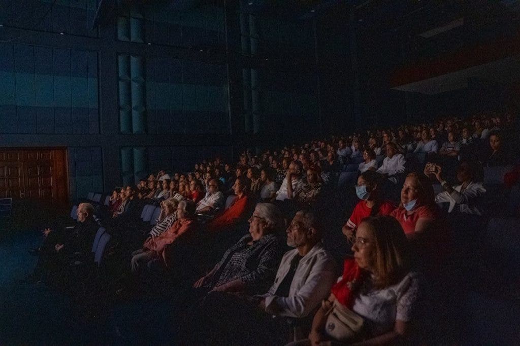 Gran asistencia en inauguración del Vll Festival Nacional de Teatro