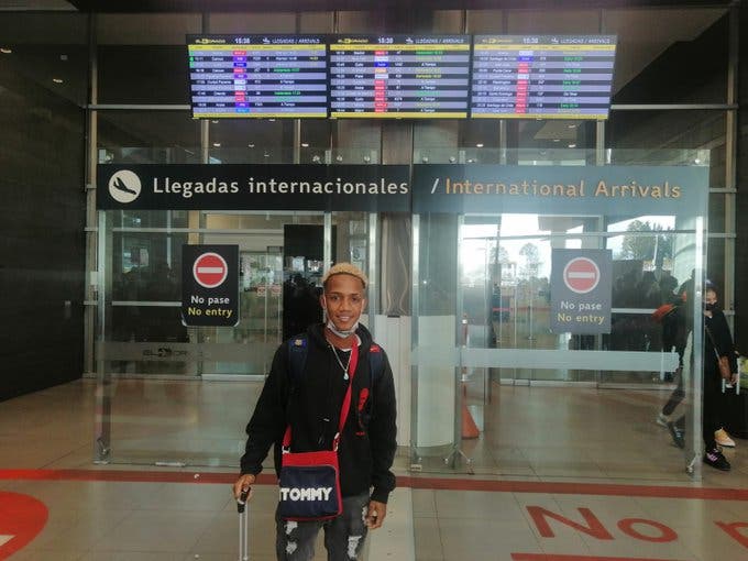 Juvenil dominicano llega al fútbol colombiano
