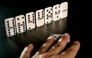 Sargento Policial mata raso por un juego de dominó