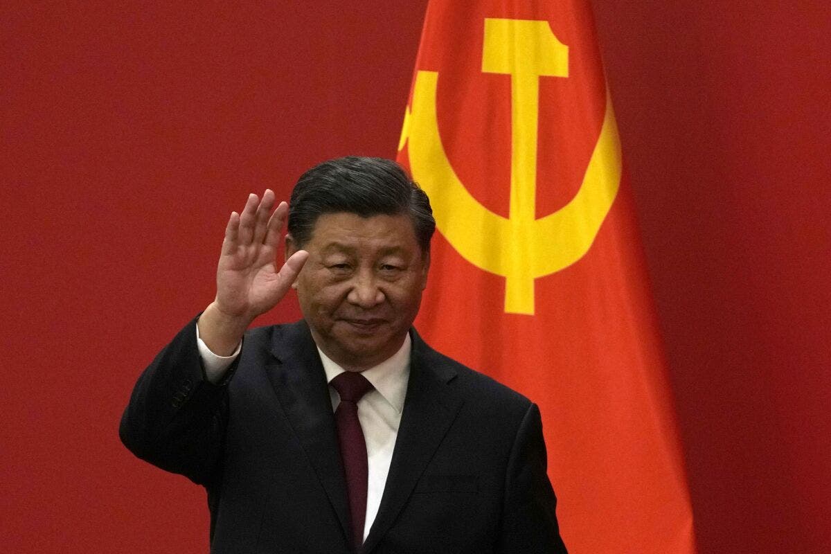 Xi Jinping gana poder en China y asciende a sus aliados
