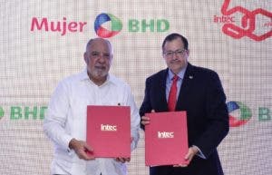 Firman declaración en apoyo a formación de mujeres en carreras STEM
