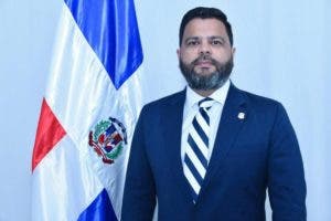 Diputado solicita programa “Parquéate Bien” llegue a Santiago