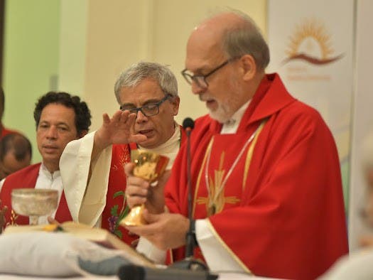 Loyola celebra 70 años de fundación con una eucaristía