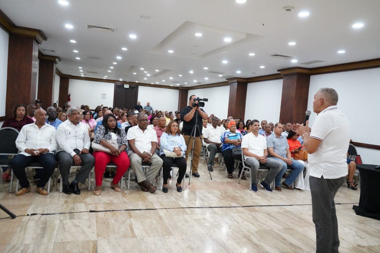 Radhamés González pide en SDO defender obra de gobierno Abinader