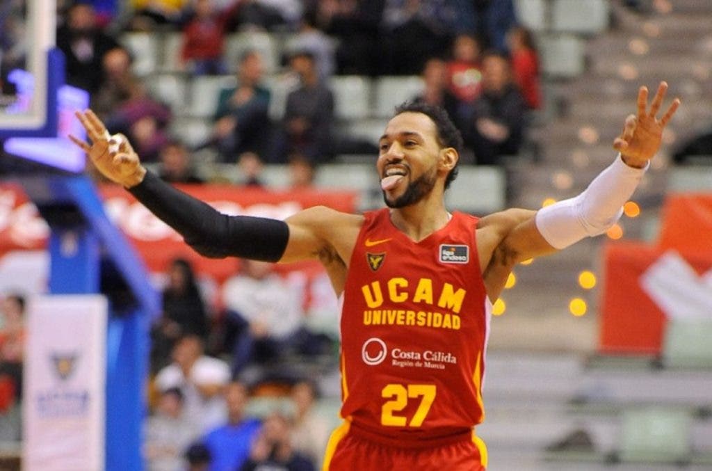 En ese choque se estrenó Sadiel Rojas en la Liga Endesa 2022/2023 tras haber cumplido una sanción de dos encuentros que arrastraba desde la pasada campaña