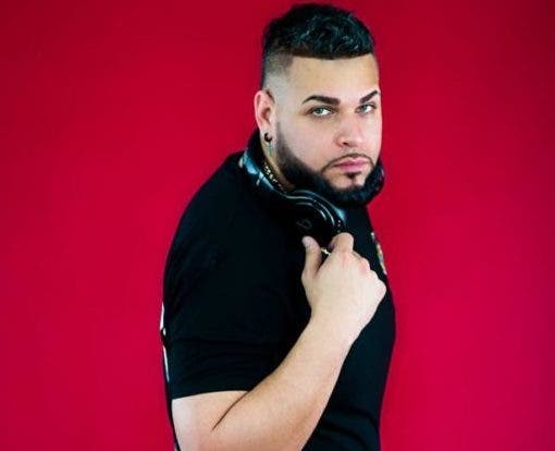 Dee Espinal sigue trascendiendo como DJ en EEUU