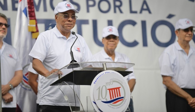 TC realizan 8va. caminata por la Constitución