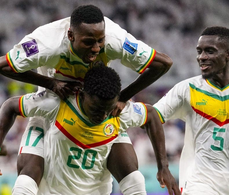 Senegal gana 3-1 y hunde anfitrión Catar