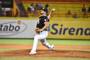 Tigres y Águilas en dura batalla por liderato del béisbol local