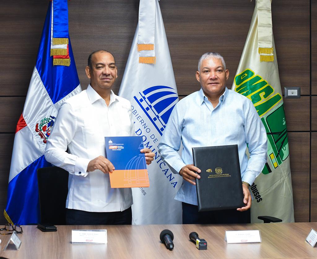 Autobuses OMSA transportarán servidores Obras Públicas