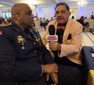 Dominicanos nacidos en EEUU ostentan diferentes rangos en Policía RD