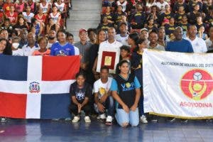San Pedro, Varias Luces y Fundación inician con buen pie en torneo infantil de voleibol