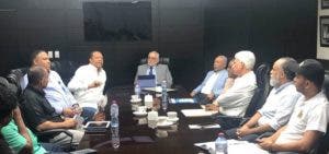 Pro Consumidor y equipos de béisbol enfrentarán mercado negro