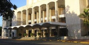 Usuarios del Teatro Nacional no deben llevar cosas al extremo