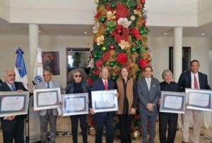 Cultura entrega Premios Anuales de Literatura e Historia