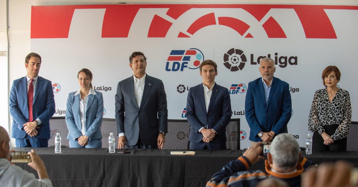 Manuel Estrella resalta acuerdos con Liga España