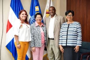 Inaugura salón para fortalecer calidad docente