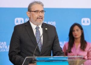 Buscan disminuir brecha de «ninis» en el país
