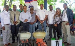 Realizan jornada de asistencia social que benefició personas pobres de Haina