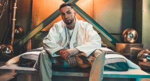 Justin Quiles lanza versión de “Así fue”, de Juan Gabriel