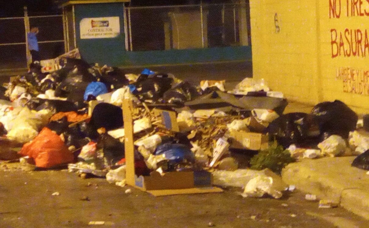 Ven colapsa recogida basura en barrios SDE