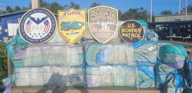 Dos dominicanos y un colombiano apresados con más de mil kilos cocaína al sureste de PR