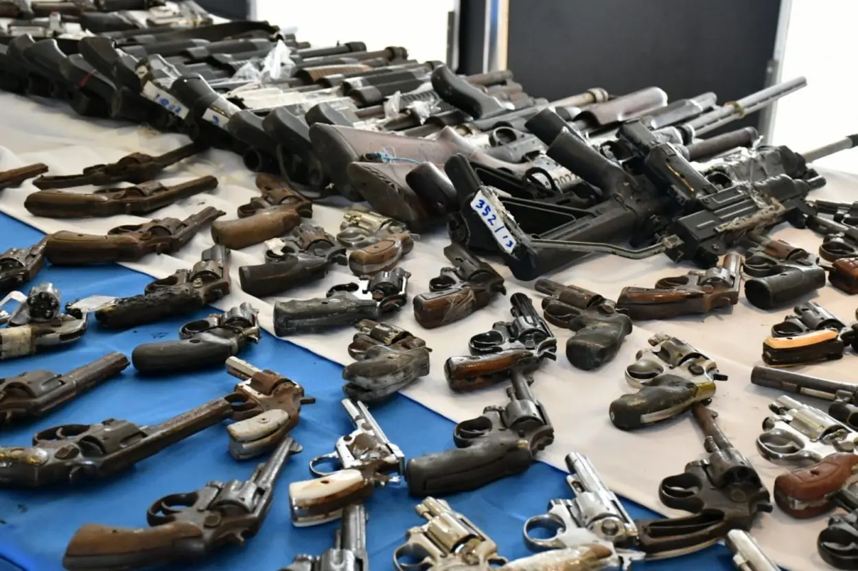 Según Interior y Policía incautan unas 813 armas de fuego