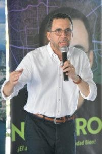 Andrés Navarro reúne maquinaria con miras a la Alcaldía DN
