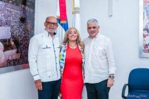 Kerty Calderón se juramenta en el PRD