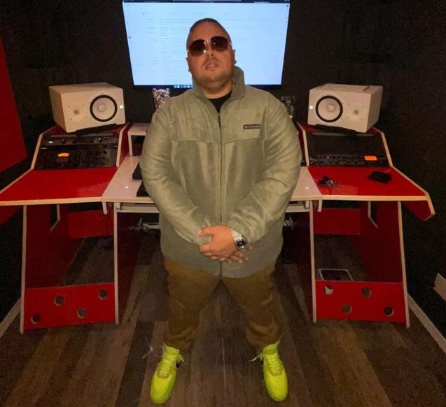 Baxuz presenta nuevo tema musical “Aia”