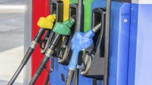 Gobierno mantiene sin variación precios de combustibles esenciales