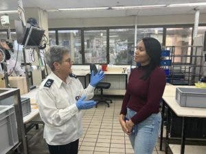 Lorenny Solano visita centro de donación de sangre más importante del mundo en Israel