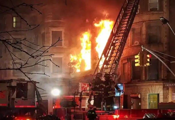 Fuegos en Alto Manhattan dejan 1 muerto y 4 heridos graves