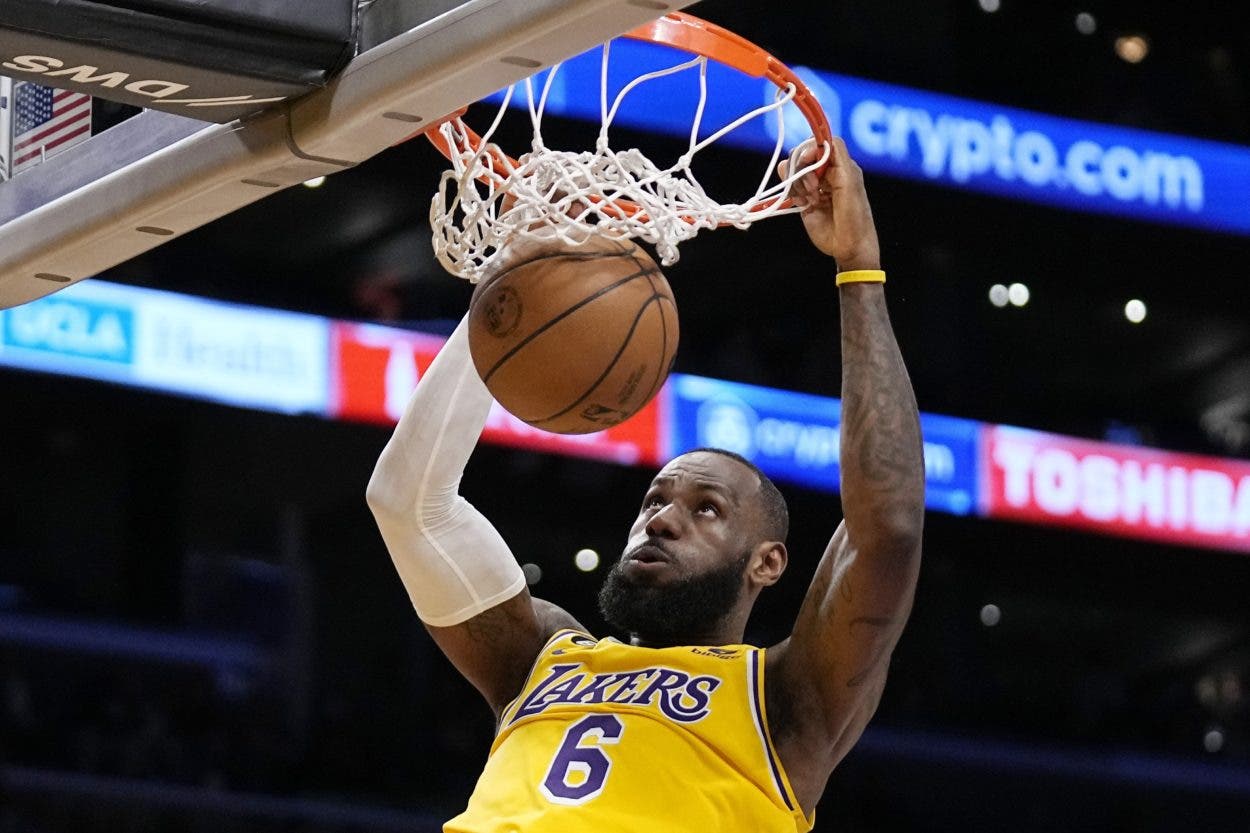 Crece demanda boletos próximos juegos de Lakers