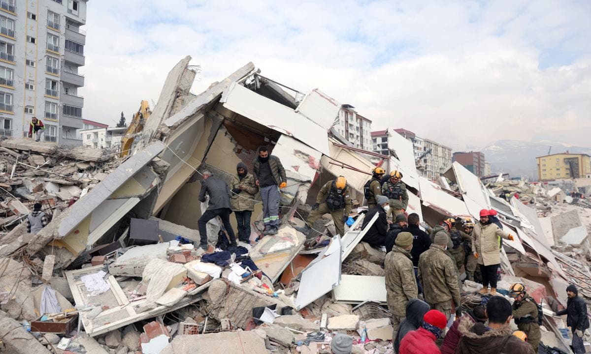 Suben a más de 33.000 los muertos en Turquía y Siria por sismo