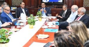 Expertos trabajan en Código sobre Libre Expresión