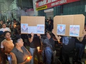 Familia de niño muerto por policía dice no cree en promesas de autoridades