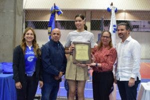 Alondra pide a jóvenes estudiar