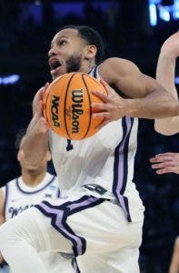 Nowell rompe  récord de asistencias de la NCAA